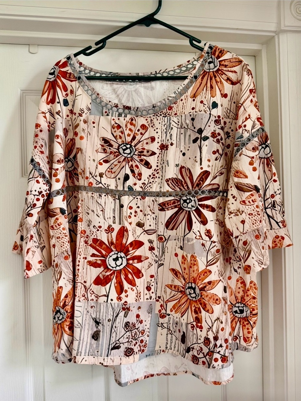 BOUTIQUE Floral Scoop-Neck top in Cream with Orange Blooms by FREE HIPPIE SPIRIT